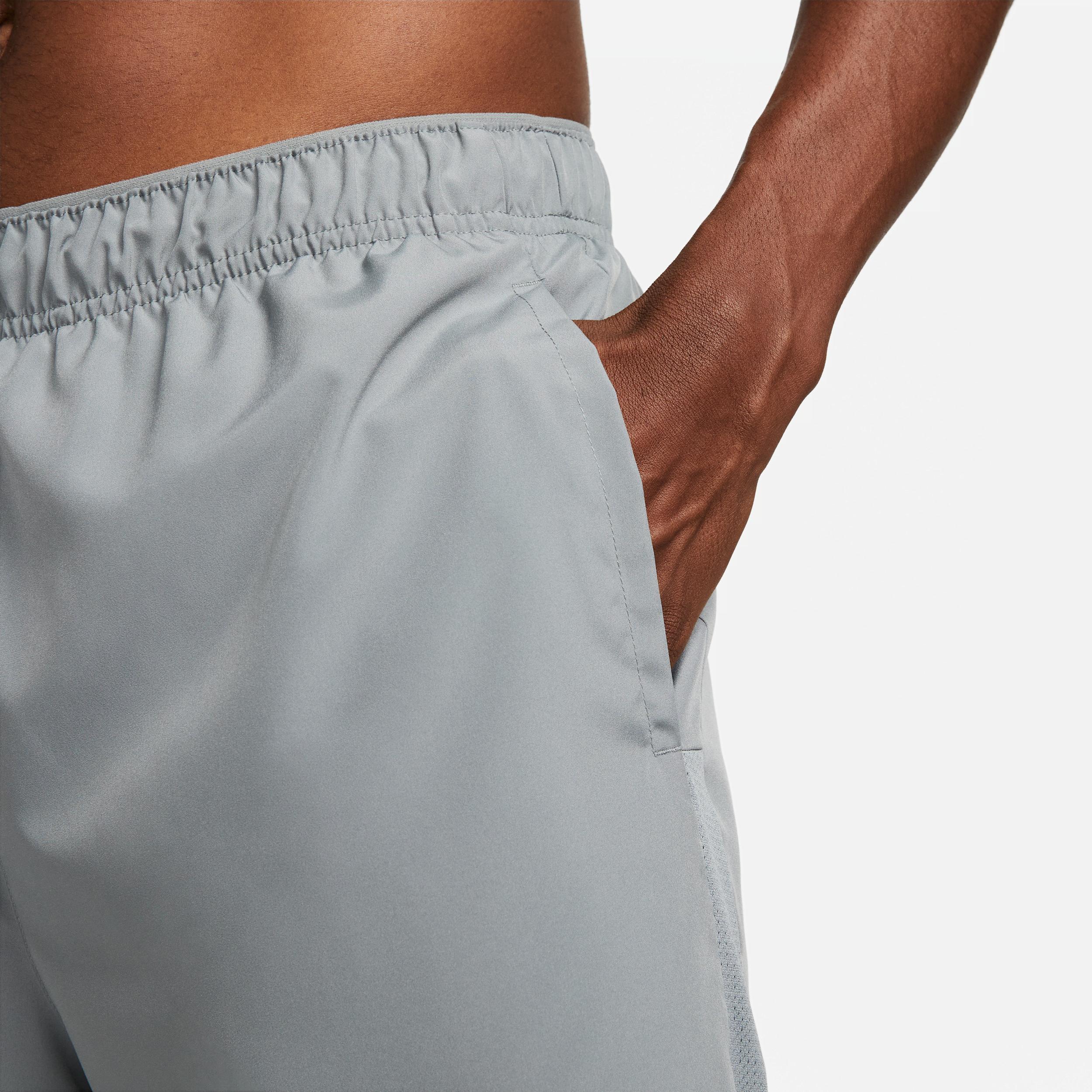 Nike Men's Challenger Dri-FIT 7" Brief-Lined Running Shorts Product Image