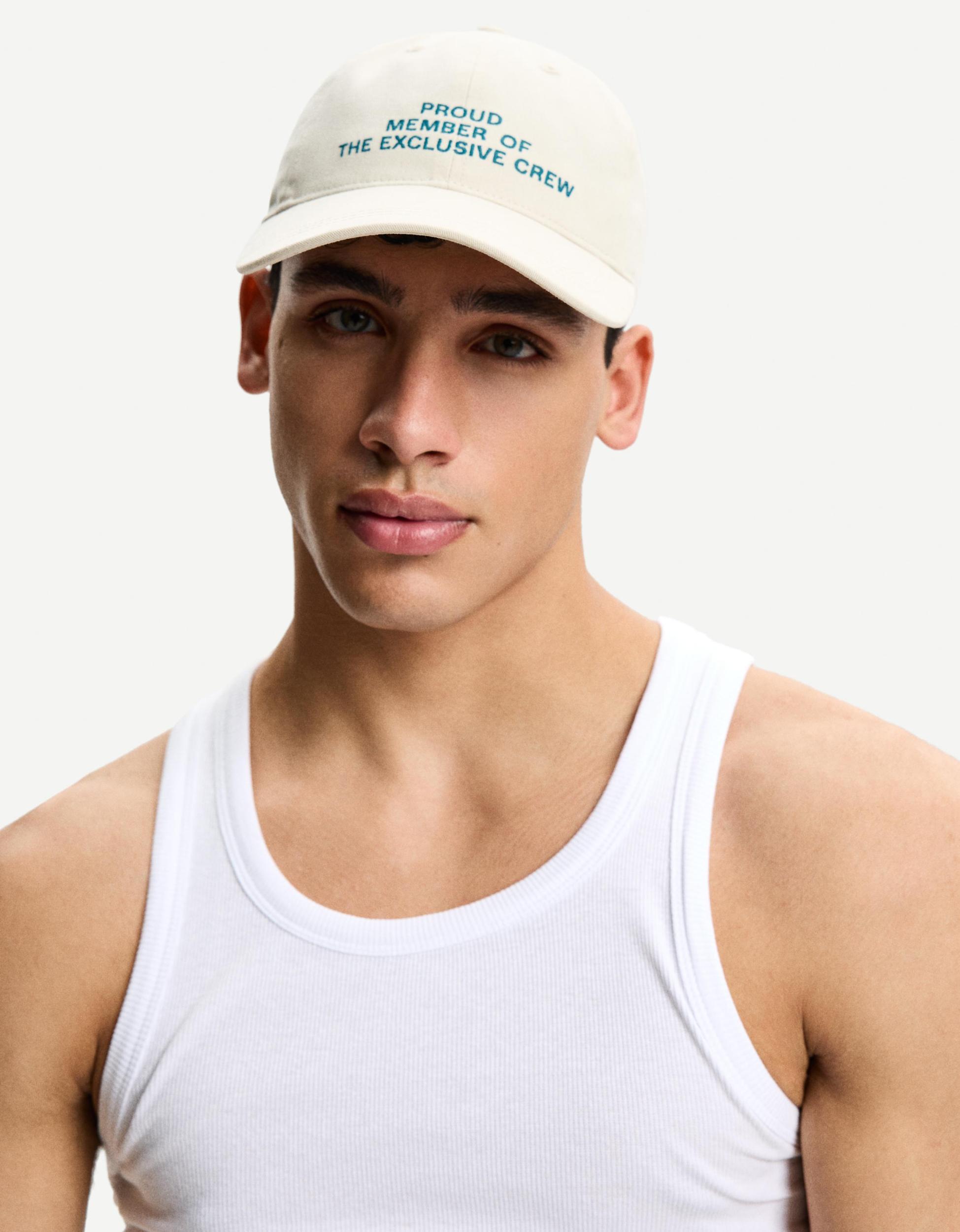 Embroidered cap Product Image