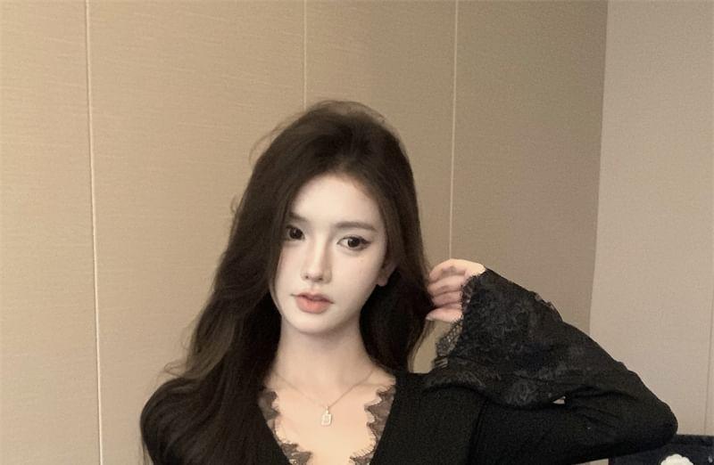 Long-Sleeve V-Neck Plain Lace Trim Tie Front Slim Fit Tee Product Image