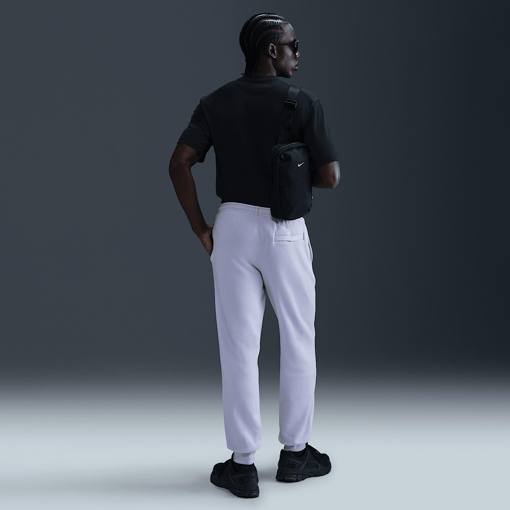 Nike Men's Club Jogger Pants Product Image