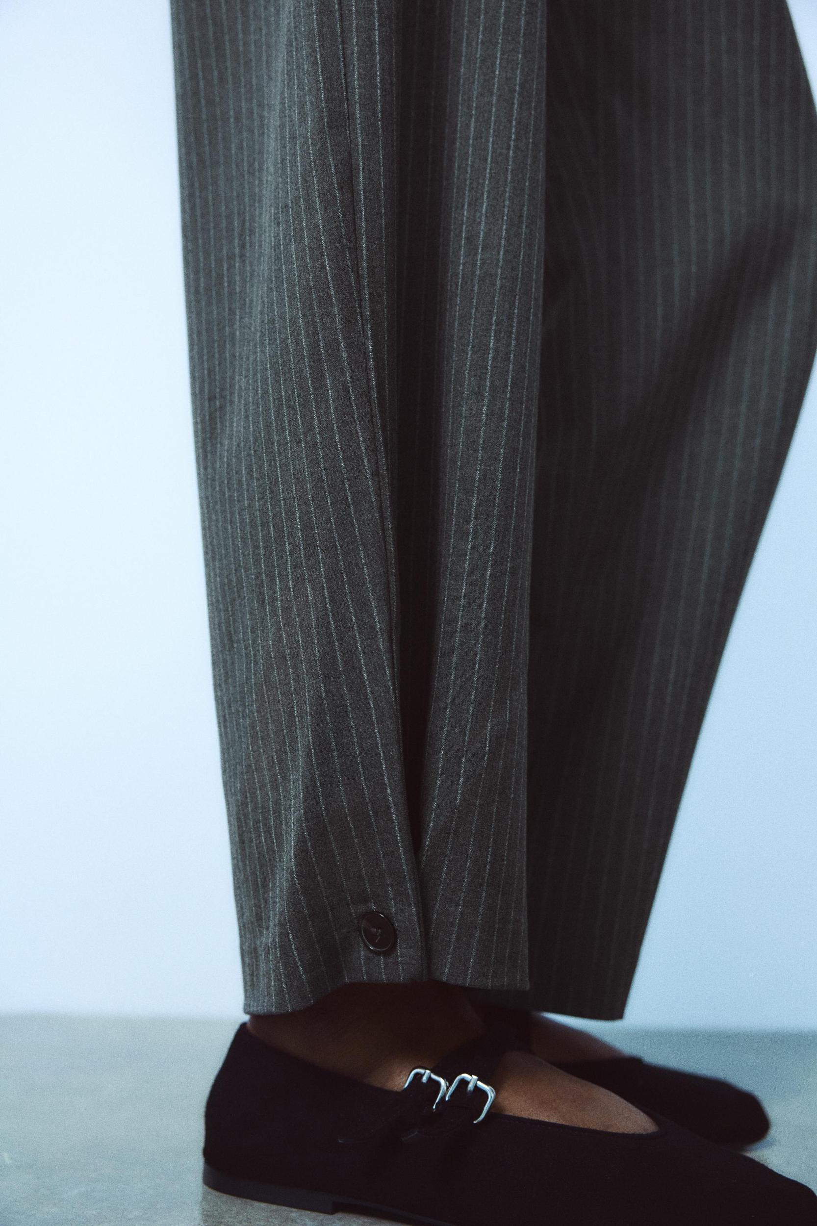 BUTTON BARREL PANTS Product Image