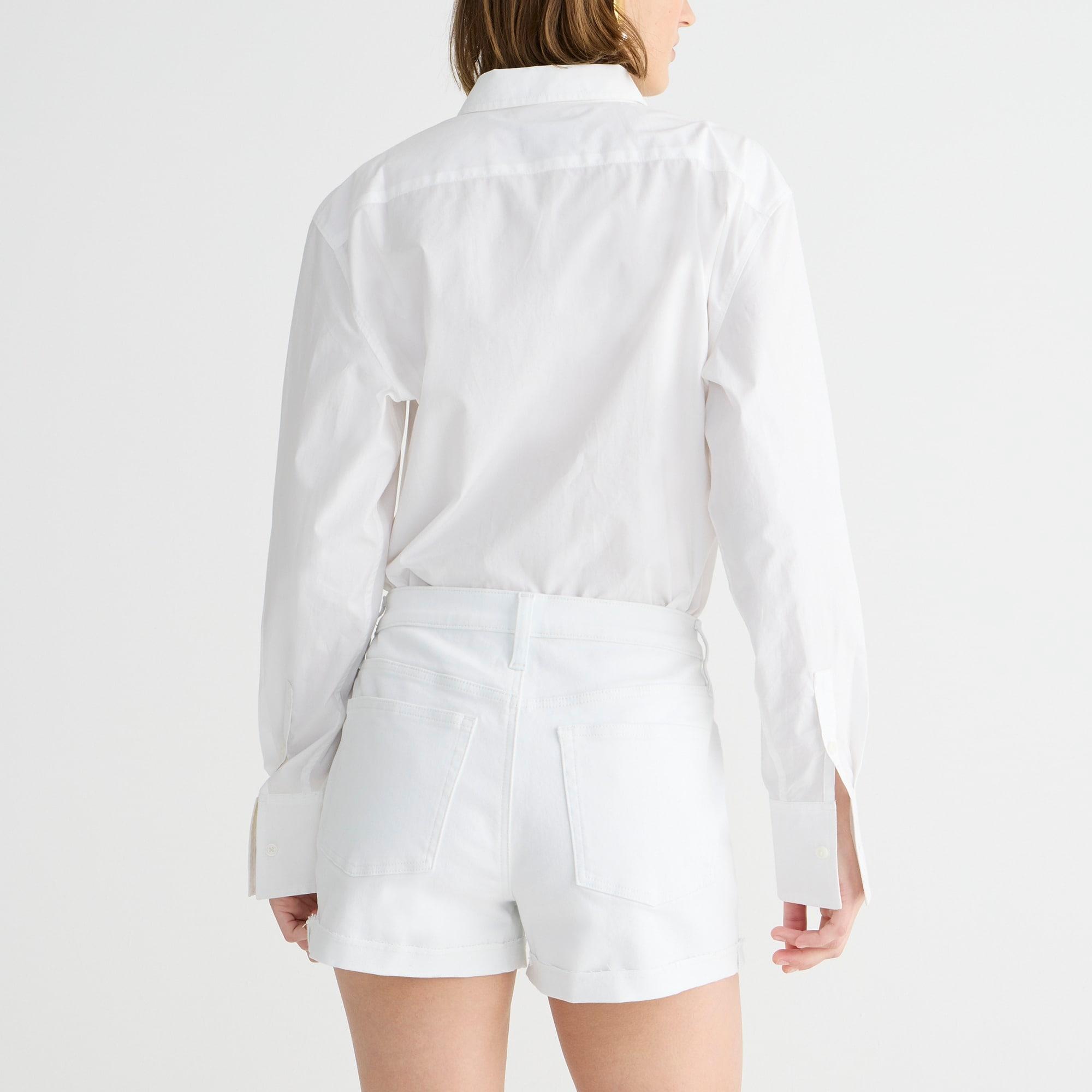 Mid-rise denim short in white Product Image