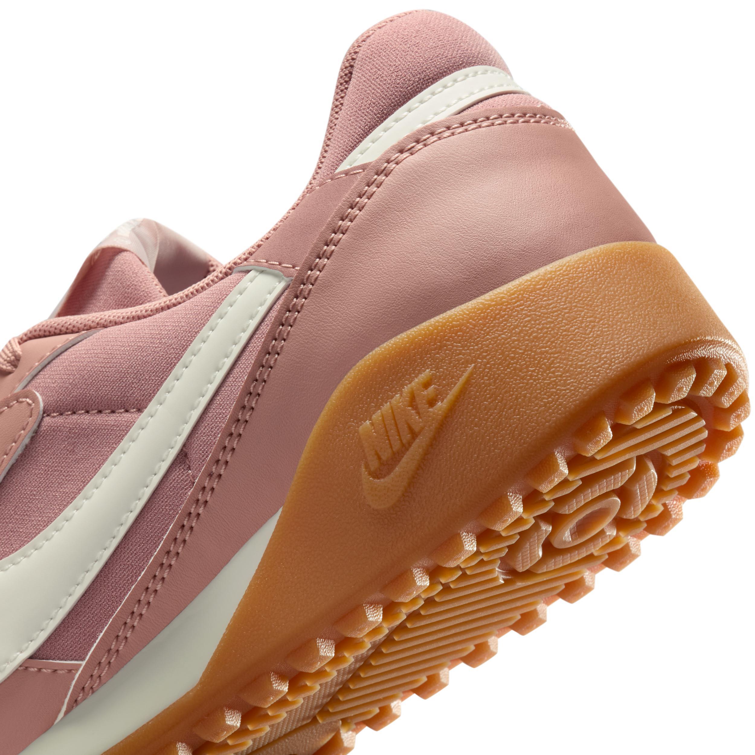 Nike Women's Terra Manta Shoes Product Image