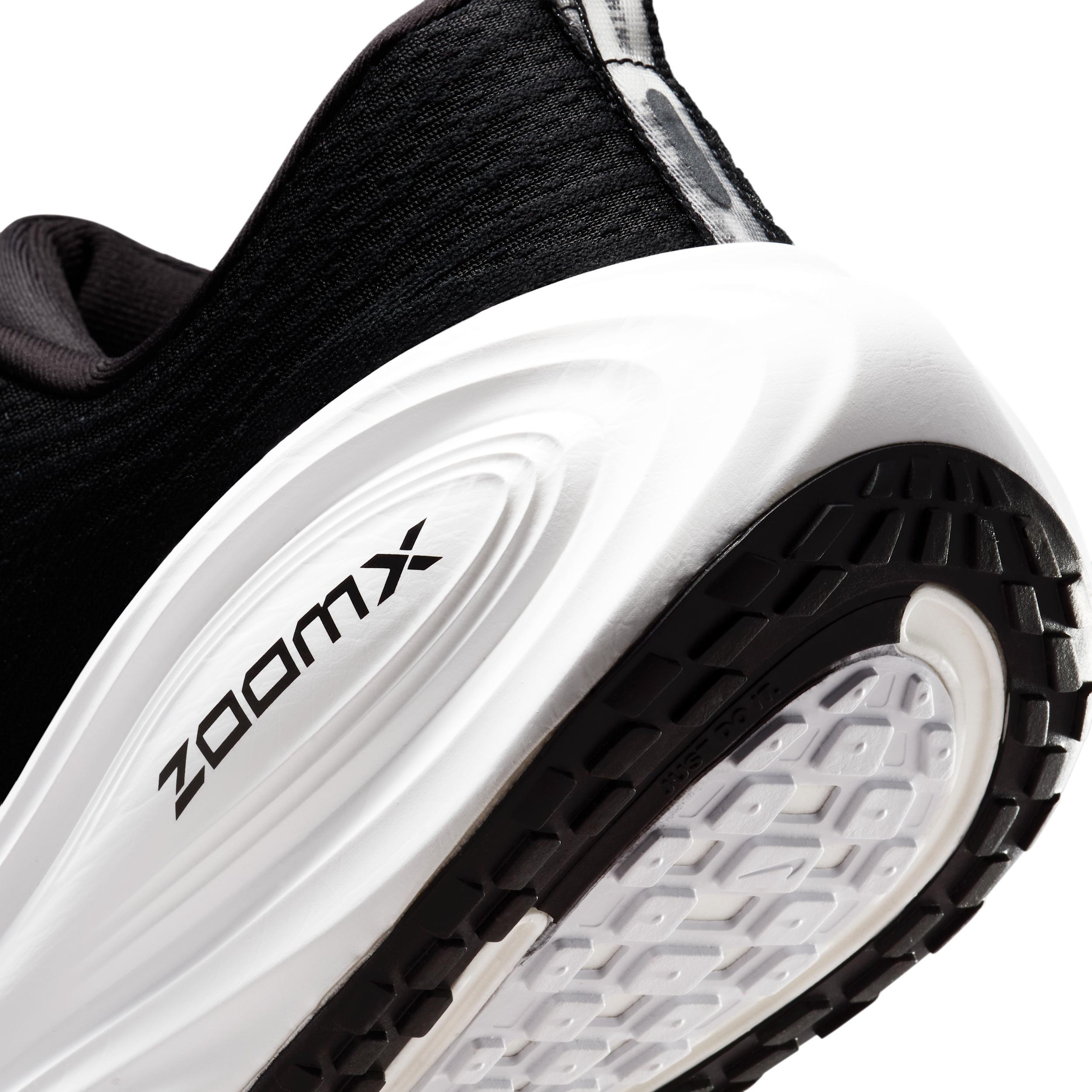 Nike Vomero Plus Men's Road Running Shoes (Extra Wide) Product Image