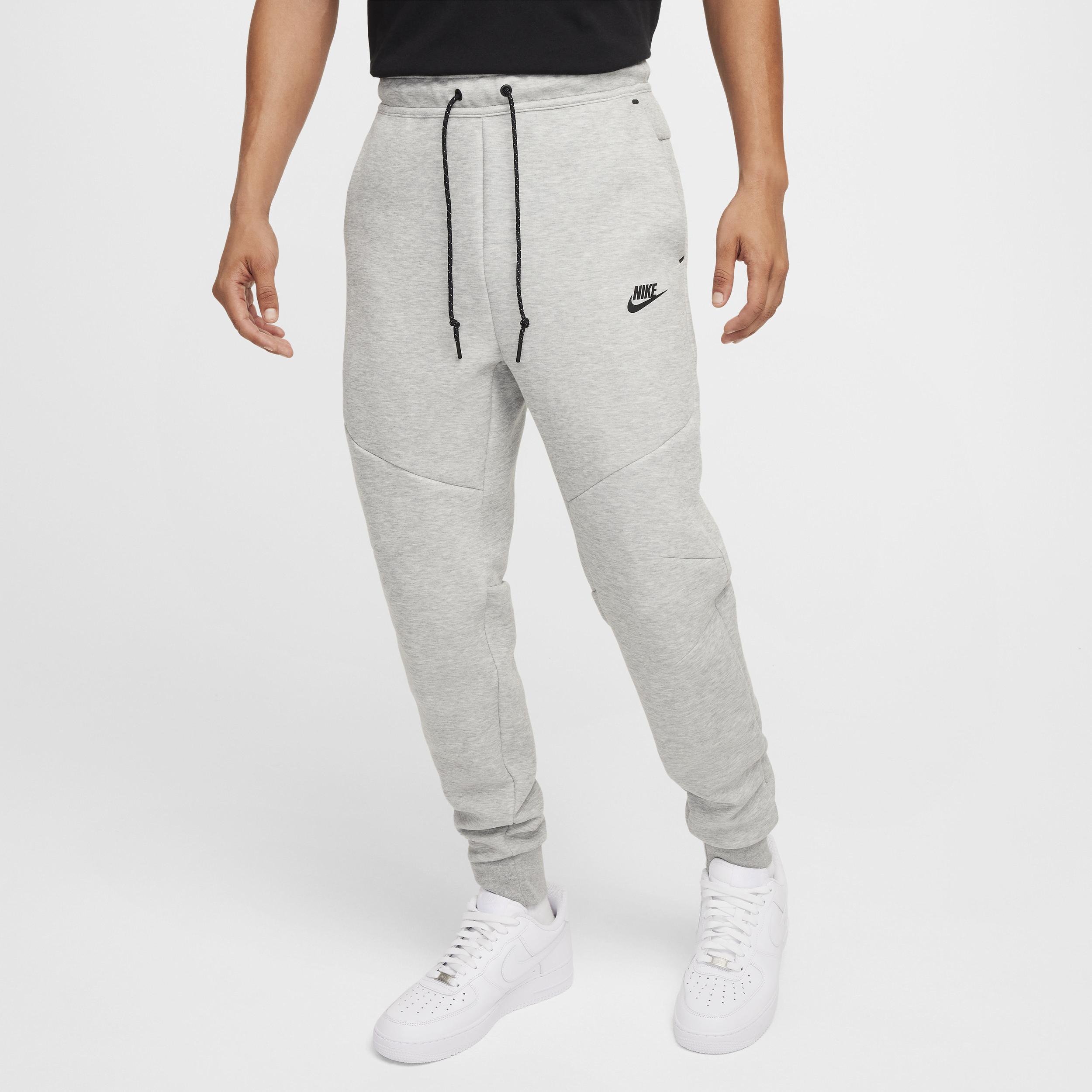 Nike Men's Tech Fleece Jogger Pants Product Image