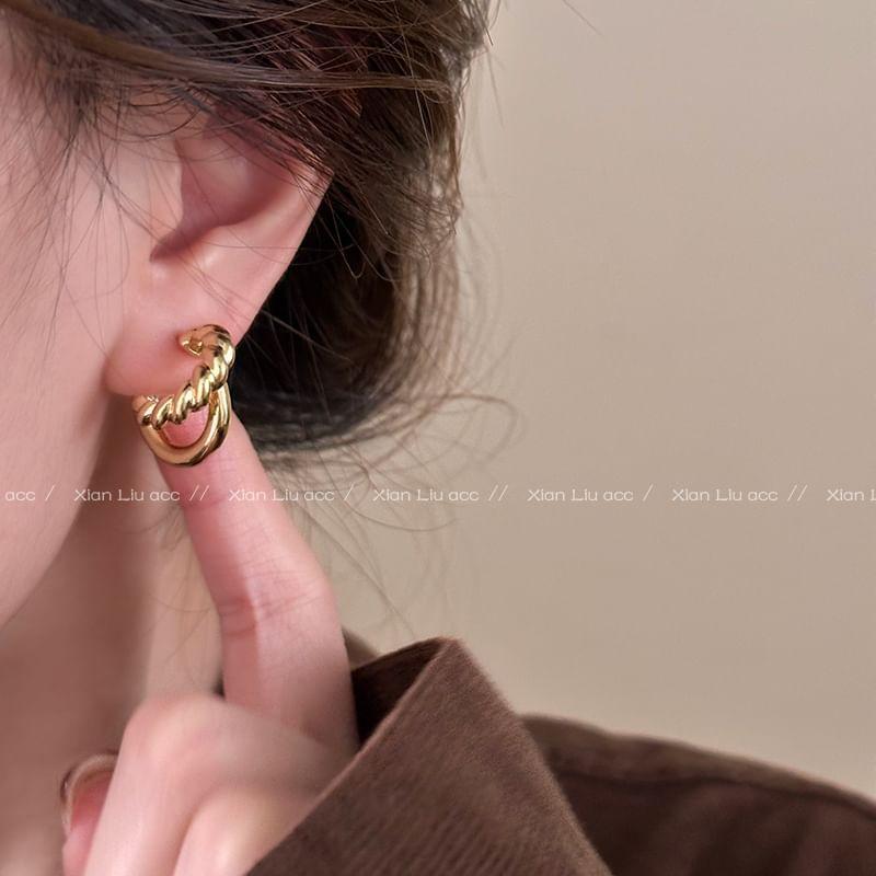 Open Hoop Ear Jacket Product Image