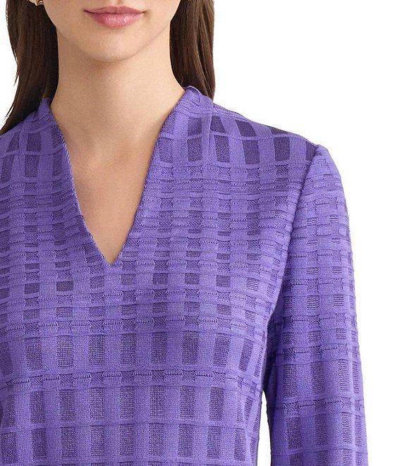 MISOOK Textured Knit V-Neck Long Sleeve Tunic Product Image