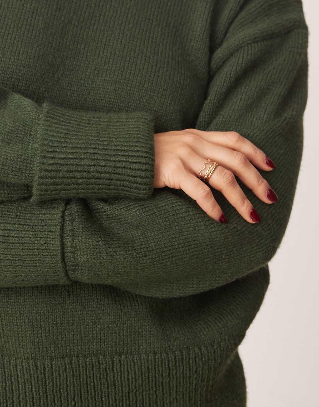 Miss Selfridge crew neck knitted sweater in forest green Product Image