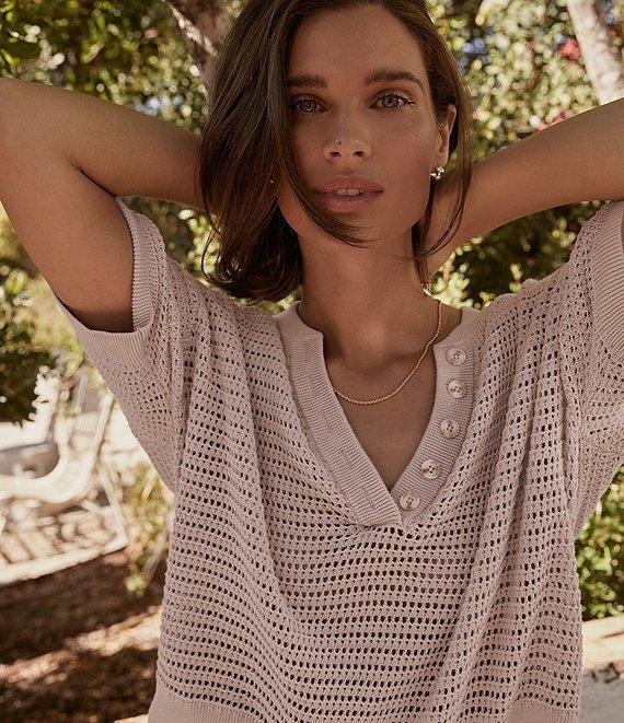 Varley Callie Knit Boxy Split V-Neck Short Sleeve Top Product Image