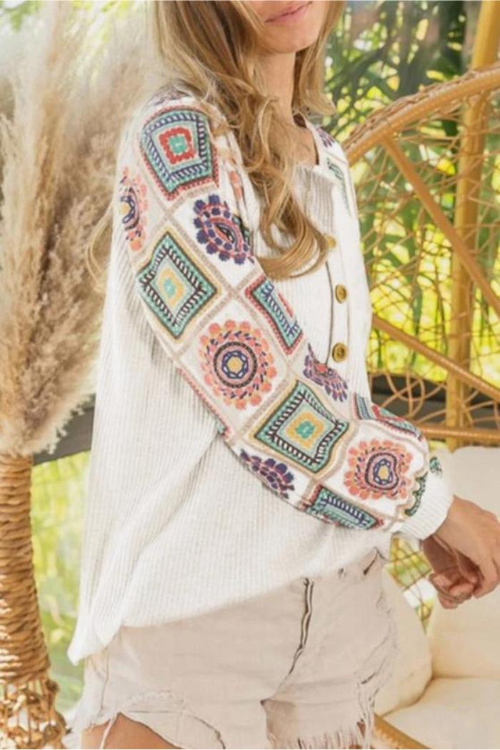 Geometric Raglan Sleeve Henley Sweatshirt Product Image