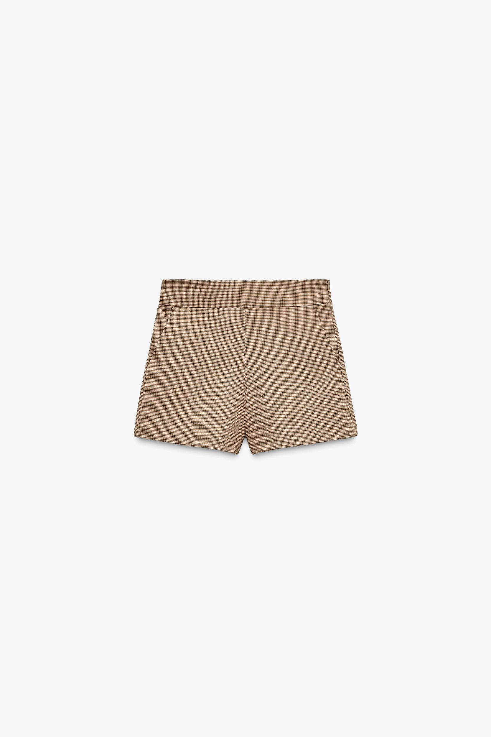 CHECKERED HIGH WAIST SHORTS Product Image