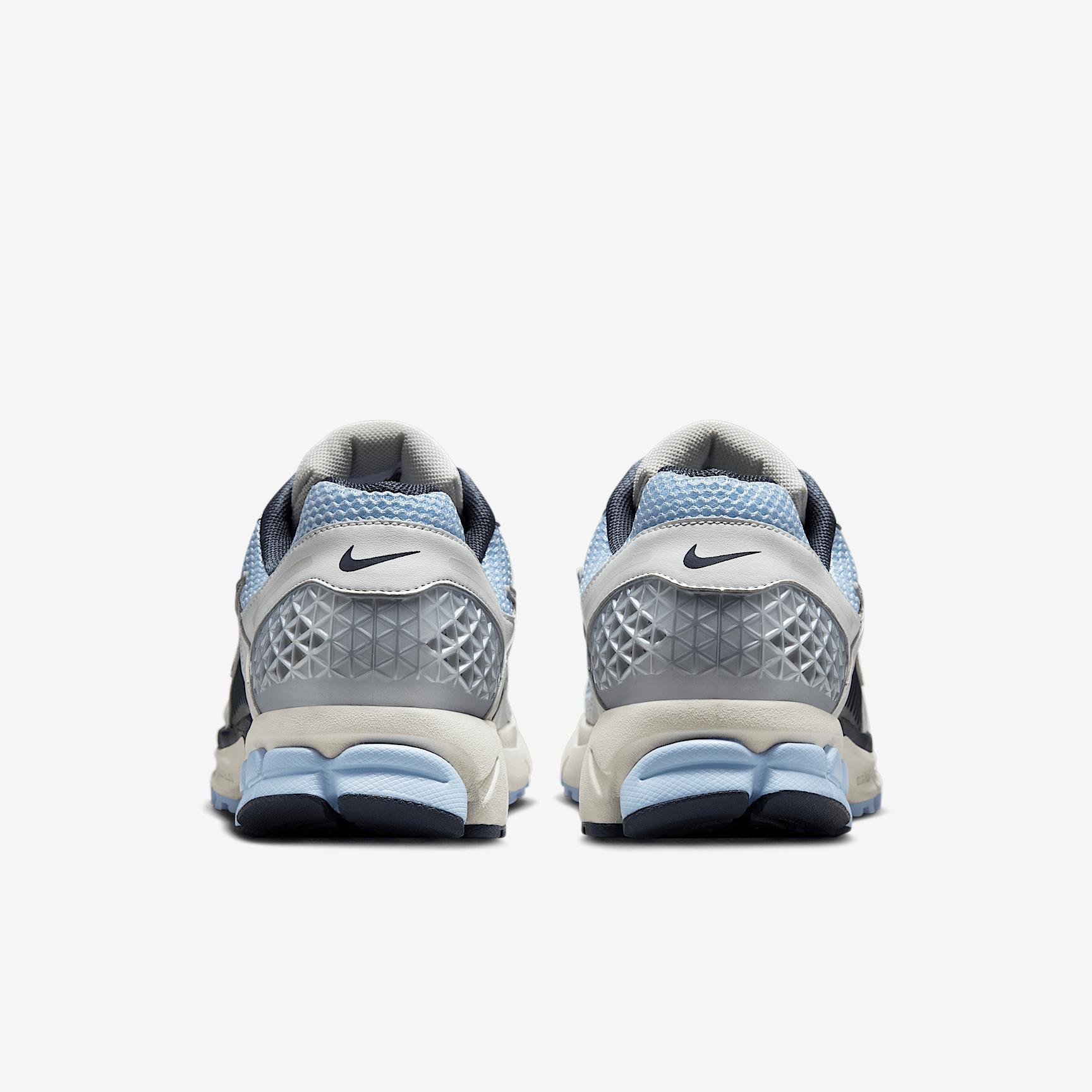 Nike Zoom Vomero 5 Men's Shoes Product Image