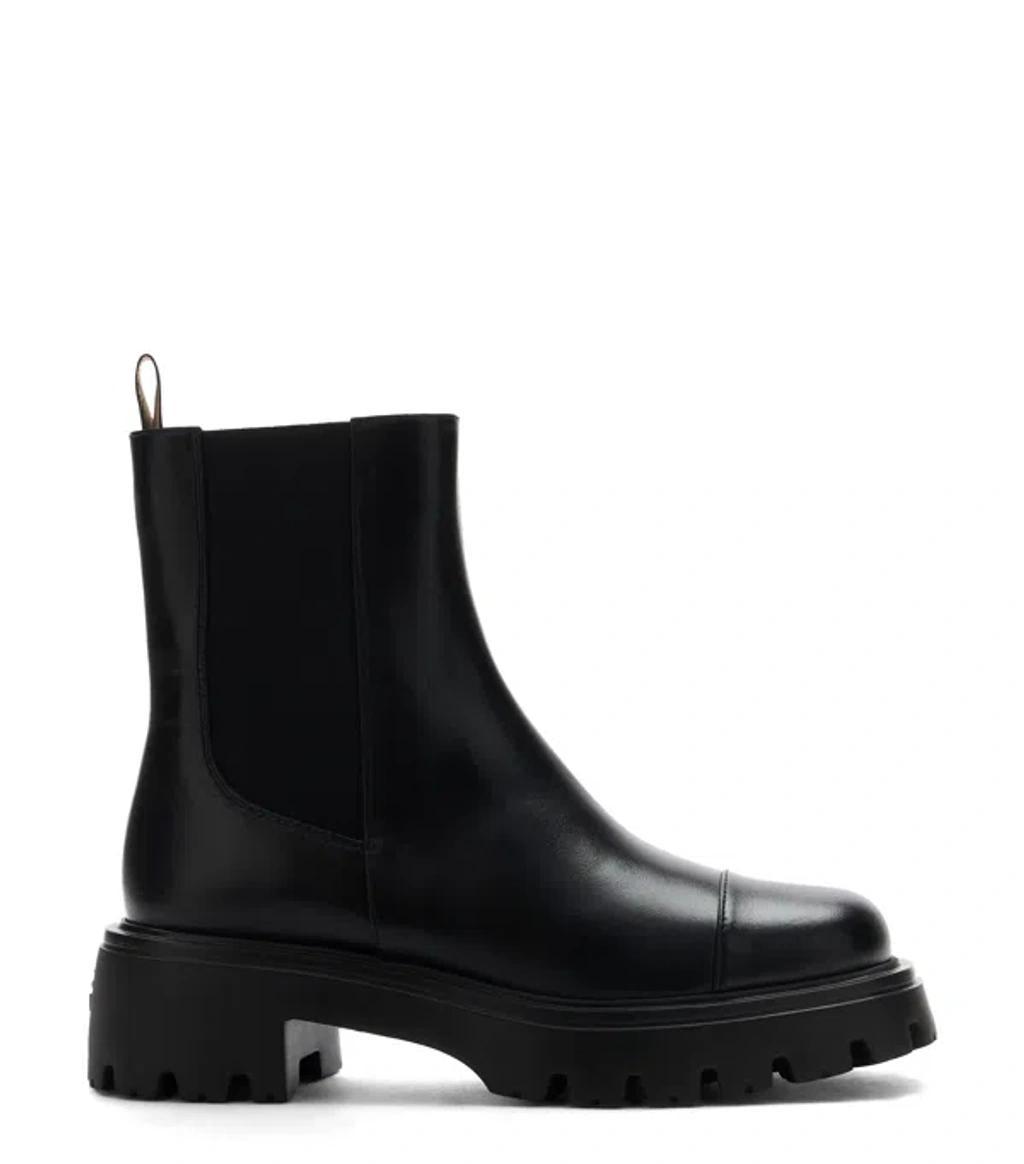 Stuart Weitzman Womens Emerson Chelsea Boots Product Image