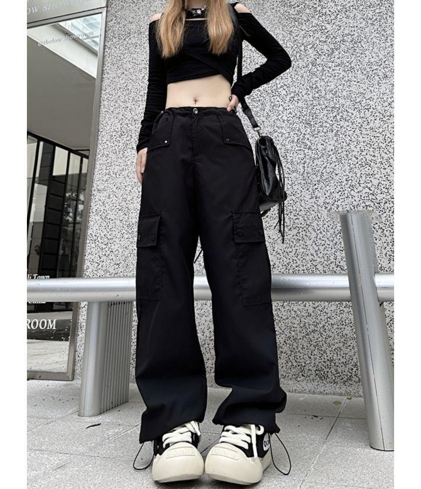 Low Waist Plain Loose Fit Cargo Pants Product Image