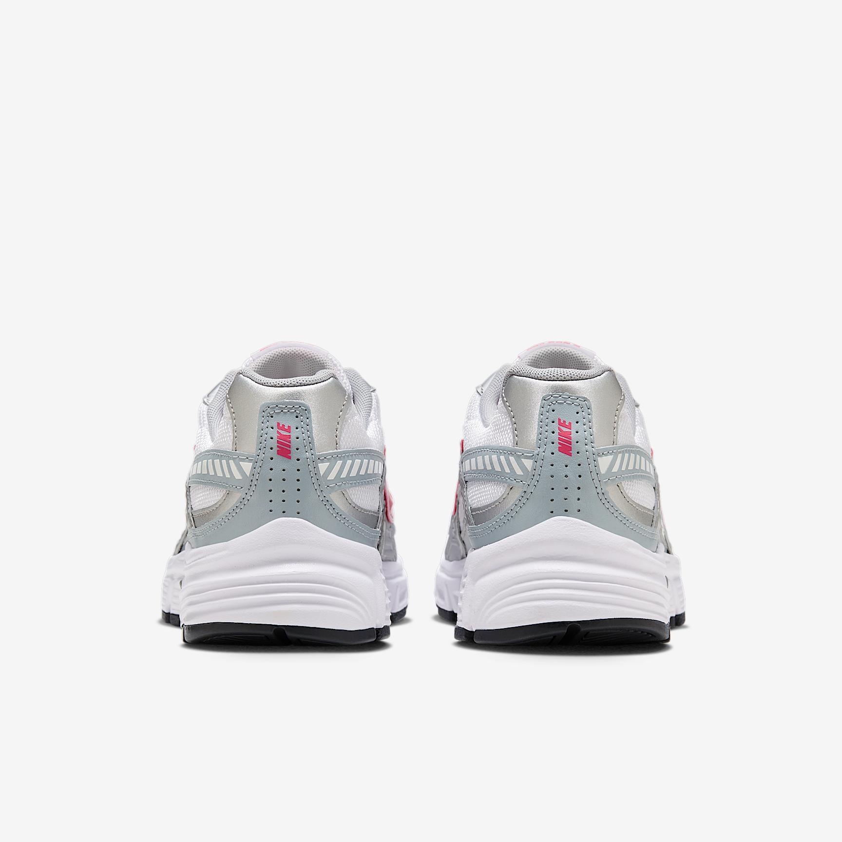 Nike Women's Initiator Shoes Product Image