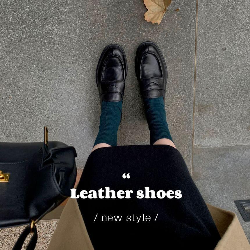 Genuine Leather Plain Loafers Product Image
