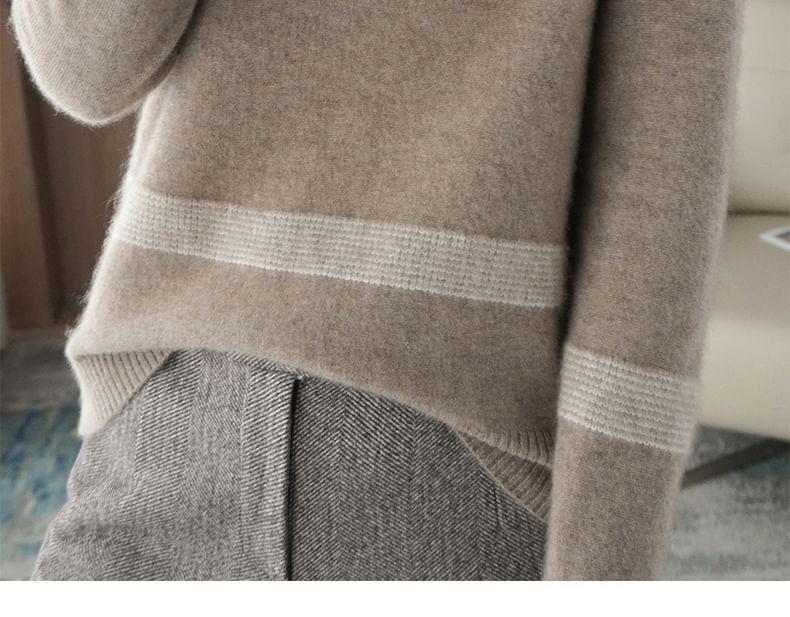 Long-Sleeve Crew Neck Striped Sweater Product Image