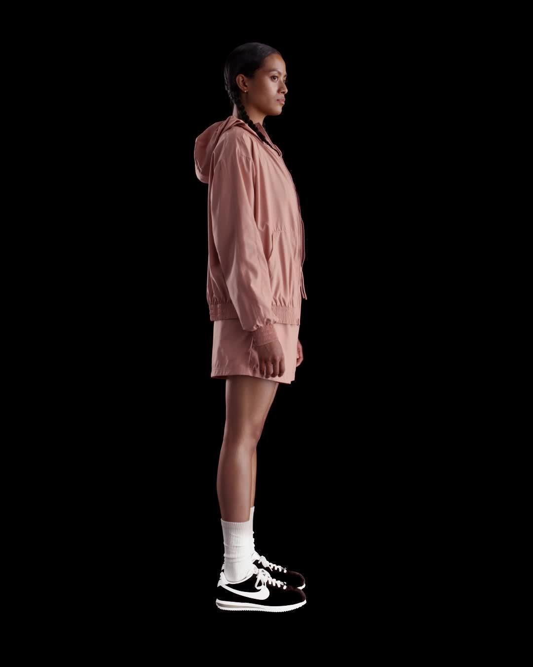 Nike Sportswear Classic Wovens Women's Mid-Rise Shorts Product Image