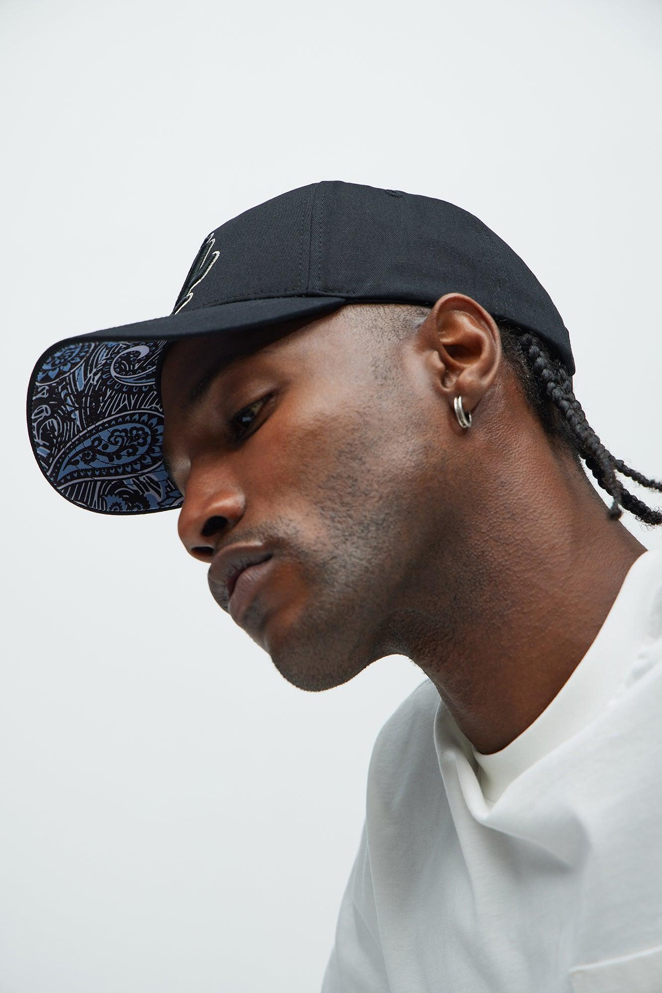 La Outline Snapback Hat - Black Product Image