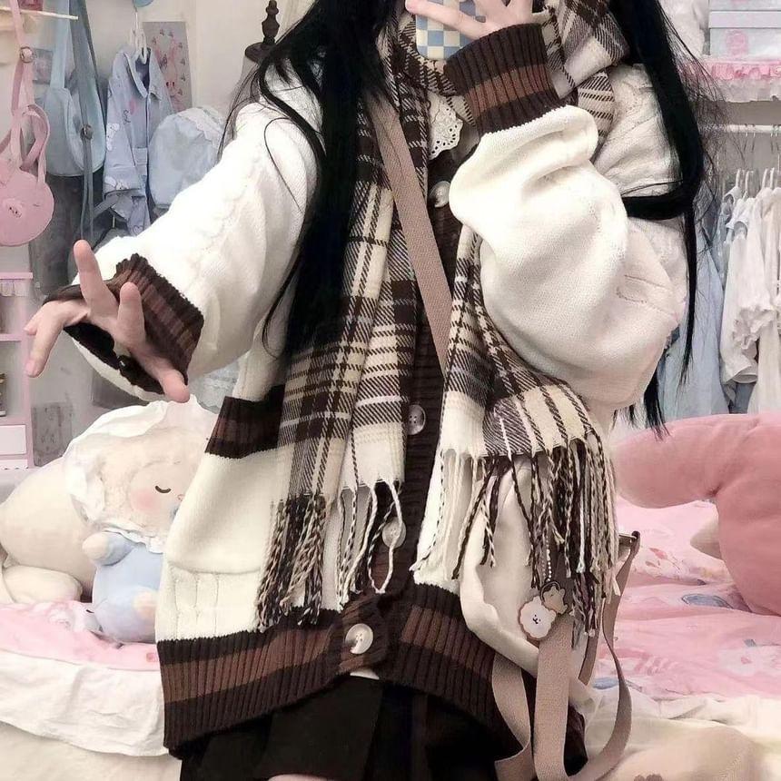 Plaid Fringed Scarf Product Image