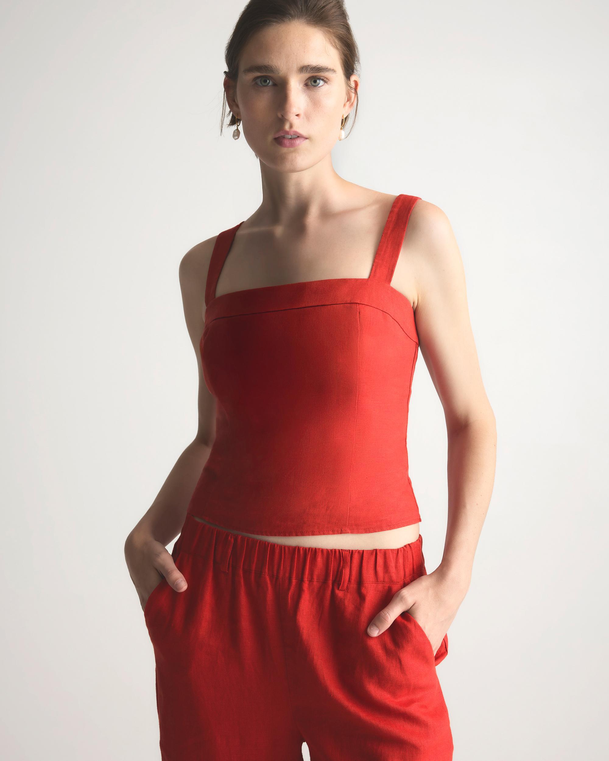 100% European Linen Fitted Tank Product Image