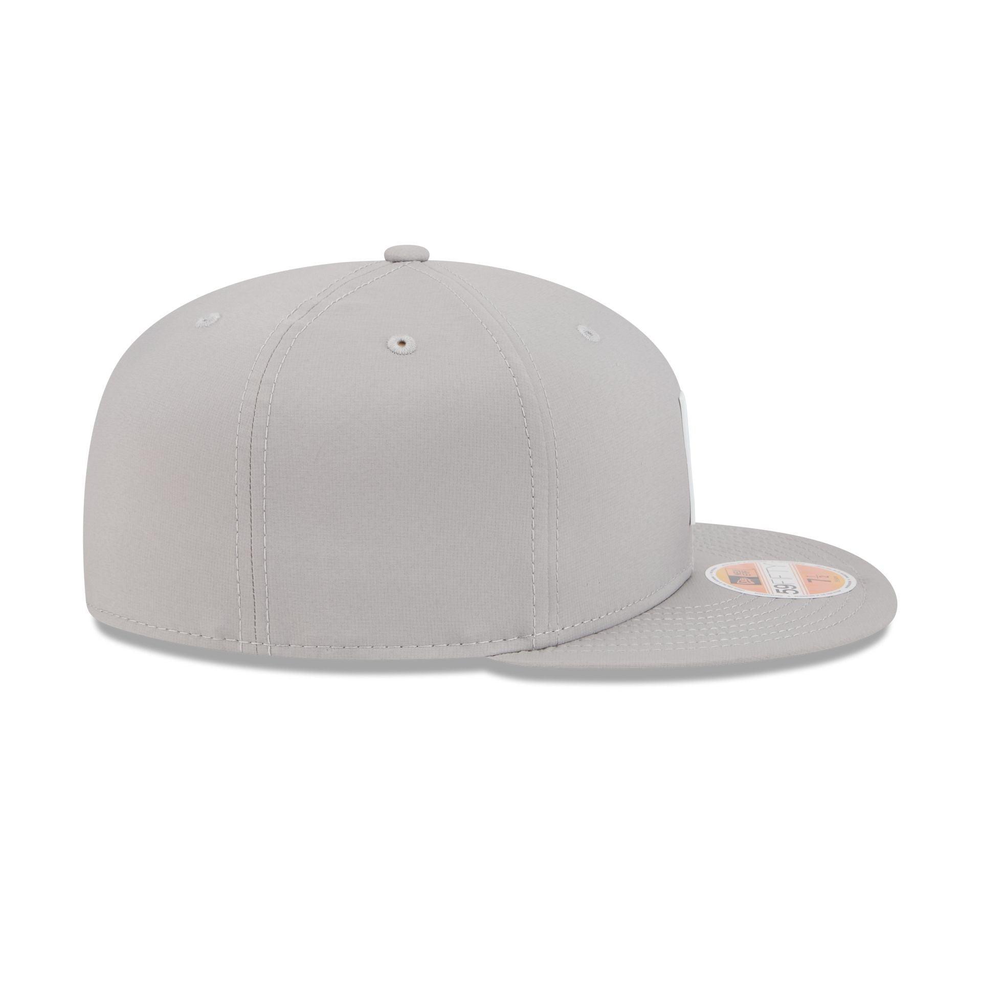 Green Bay Packers 2025 Sideline Hot Weather Gray 59FIFTY Fitted Hat Male Product Image