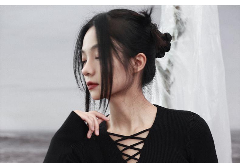 Long-Sleeve V-Neck Plain Cross Strap Ribbed Knit Top Product Image