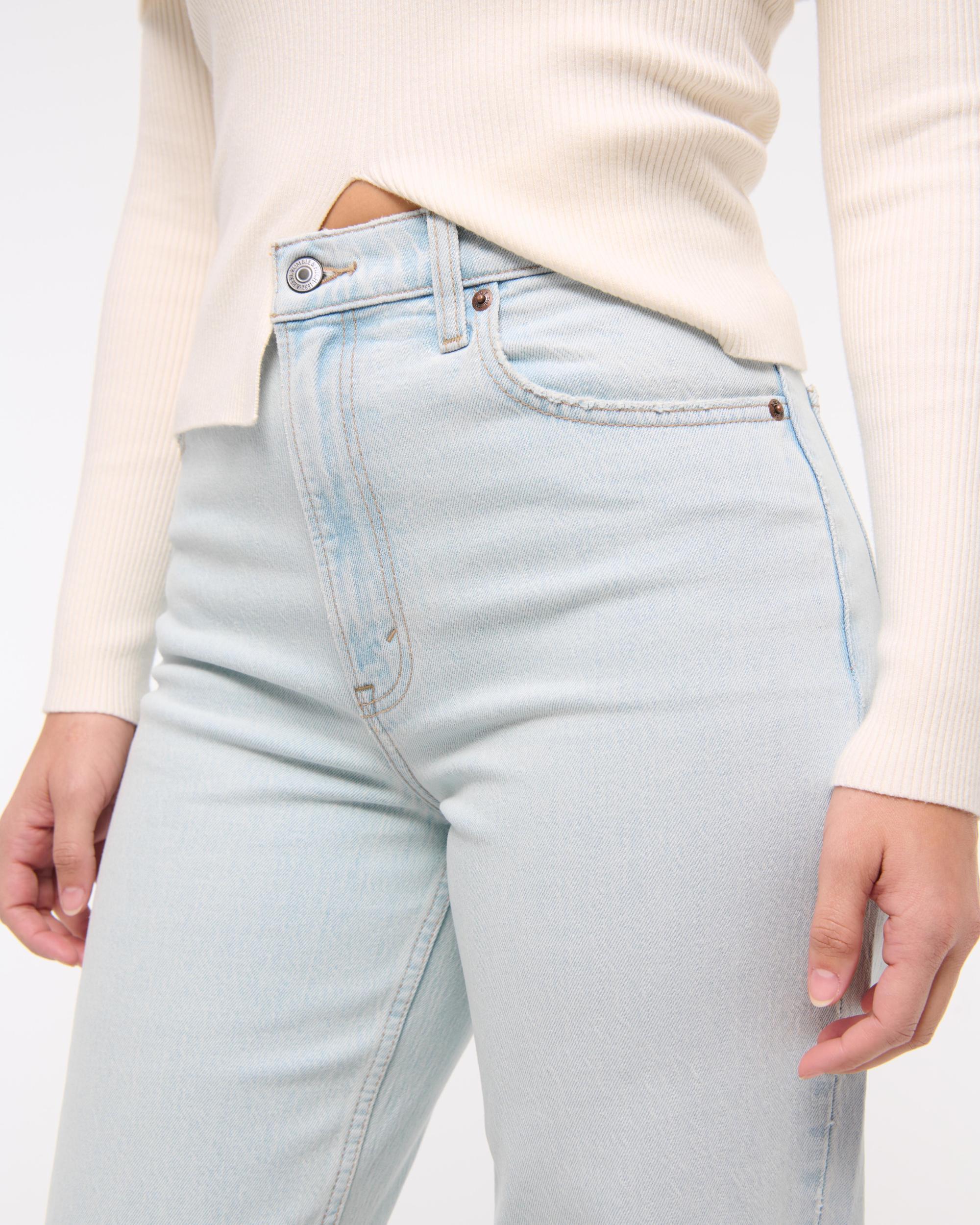 Curve Love Ultra High Rise 90s Straight Jean Product Image