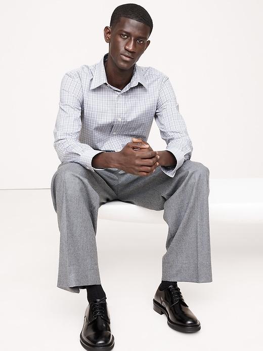 Standard-Fit Wrinkle-Resistant Dress Shirt Product Image
