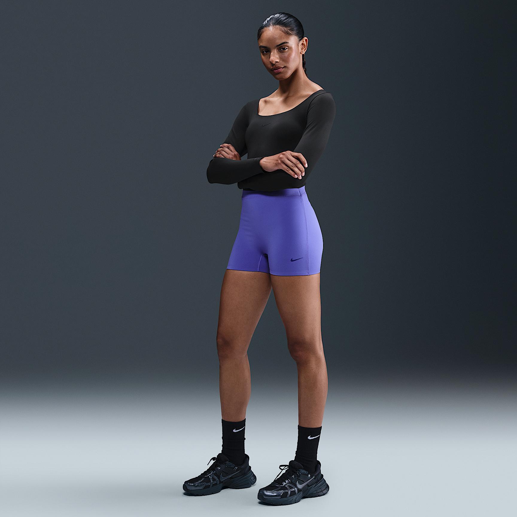 Nike Women's Form Boyshorts Product Image