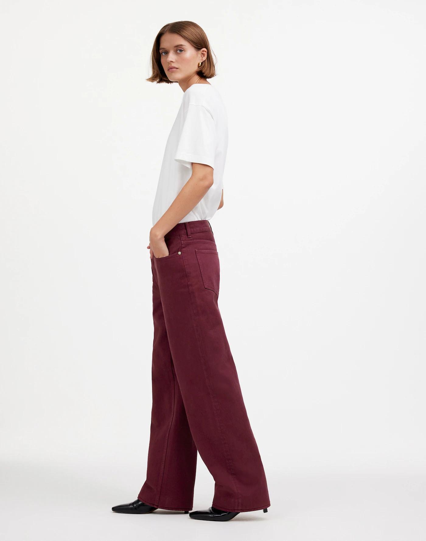 Low-Slung Baggy Jeans Product Image