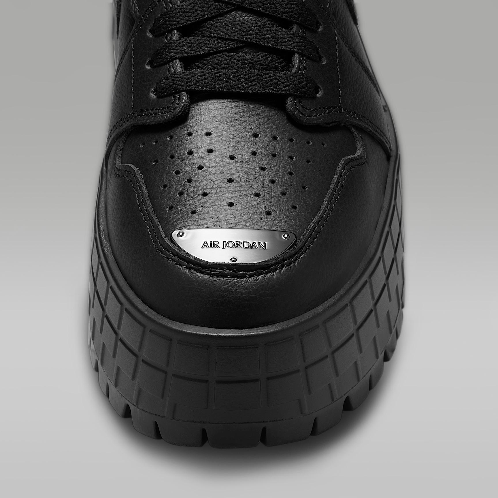 Women's Air Jordan 1 Brooklyn Low Shoes Product Image