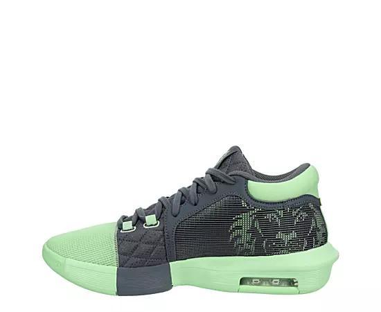 Nike Men's LeBron Witness 8 Basketball Shoes Product Image