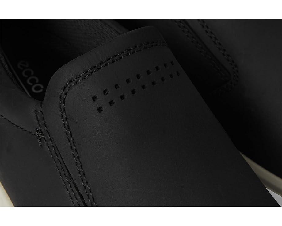Soft 7 Easy Slip On Sneaker Product Image