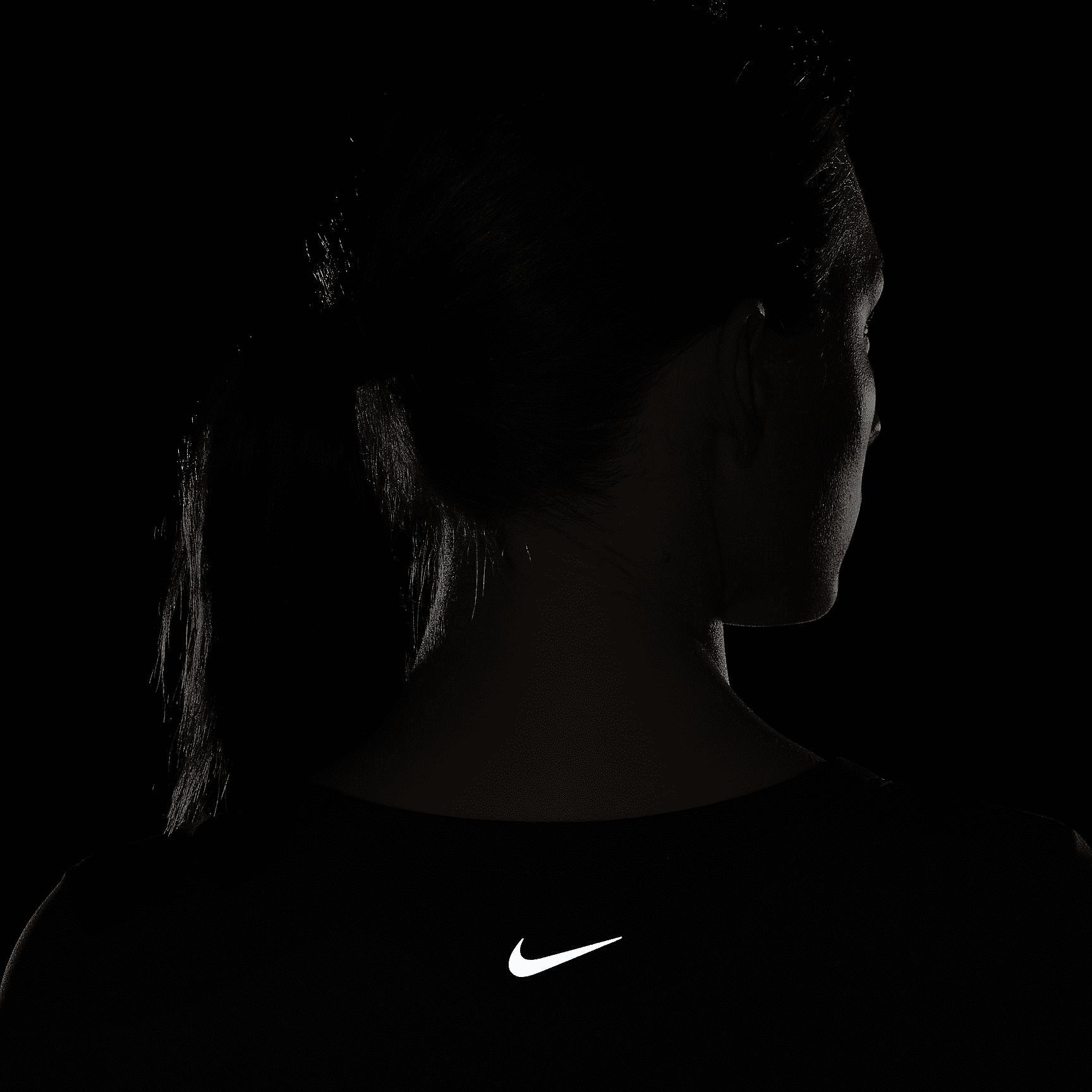 Nike One Fitted Women's Dri-FIT Short-Sleeve Cropped Top Product Image