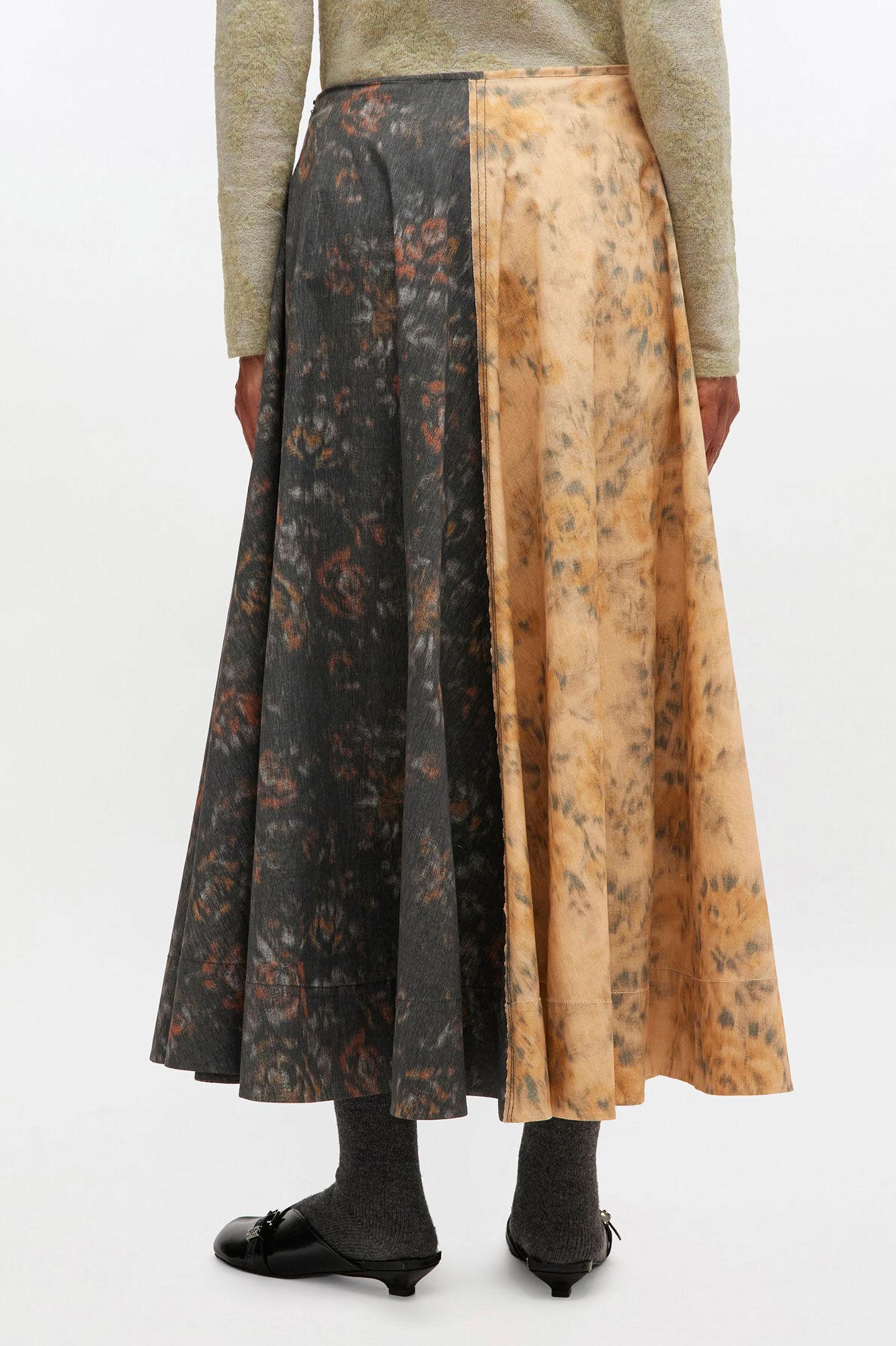 Black and Beige Floral Skirt Product Image