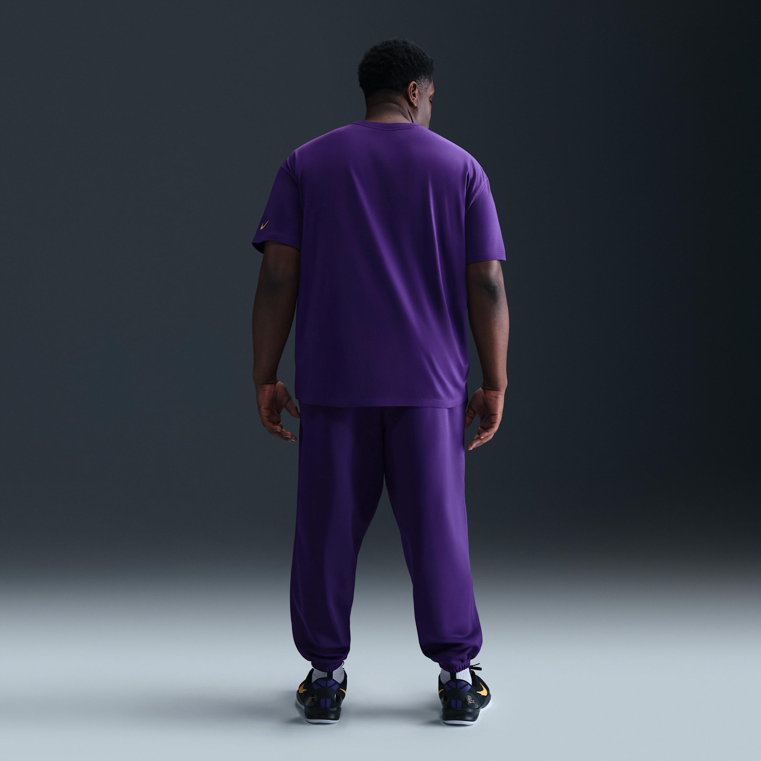 Nike Men's Kobe Basketball T-Shirt Product Image