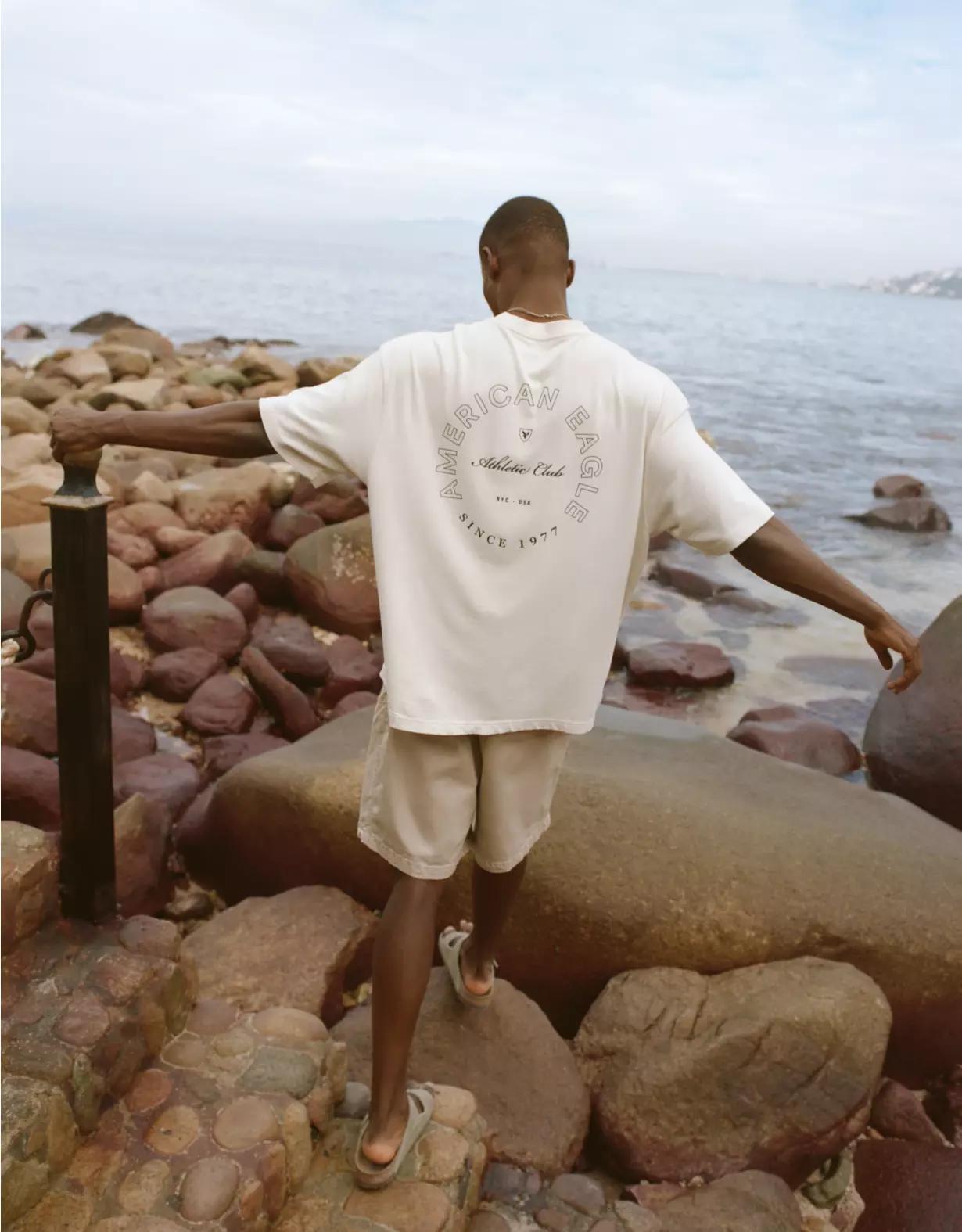 AE Boxy Logo Graphic T-Shirt Product Image
