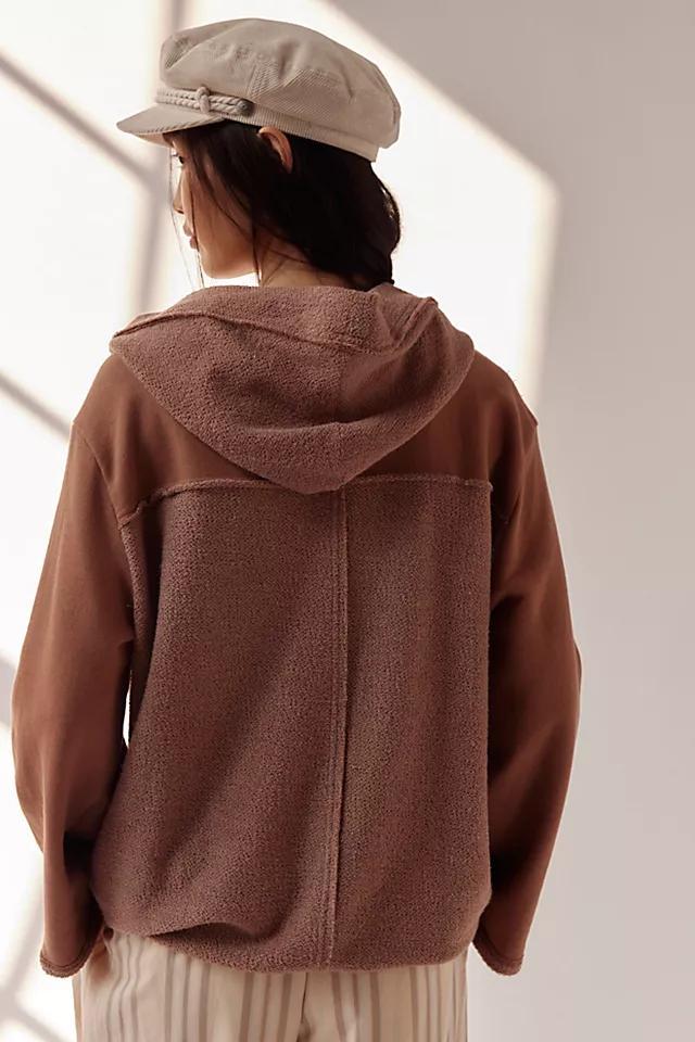 Raven Pullover Product Image