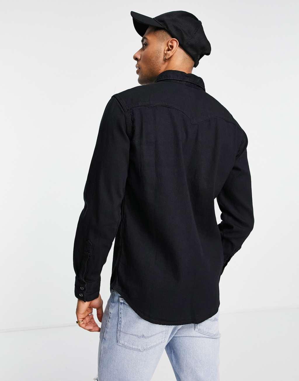 Levi's barstow denim shirt in black with pockets Product Image