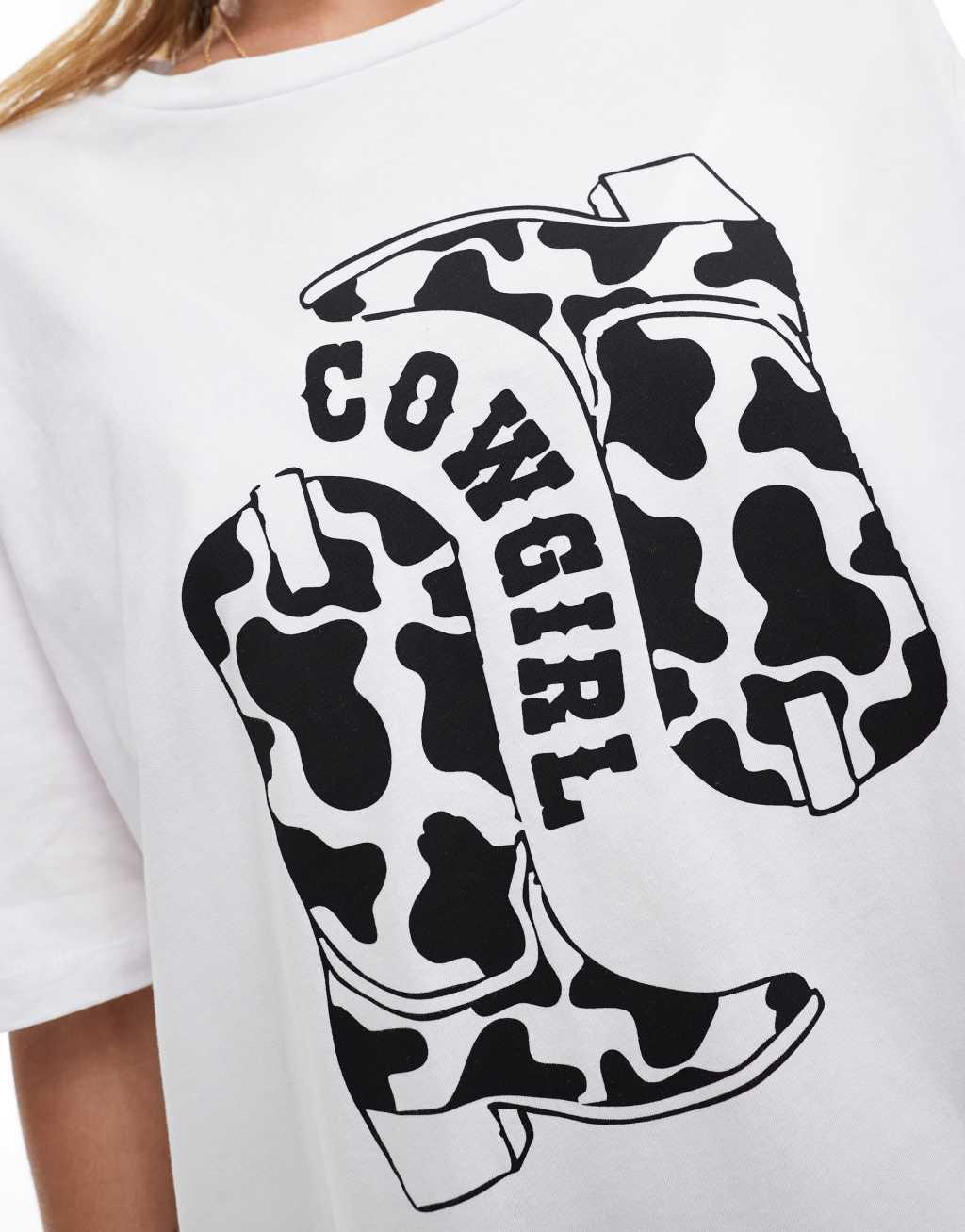 Pieces oversized t-shirt with cowgirl graphic in white Product Image