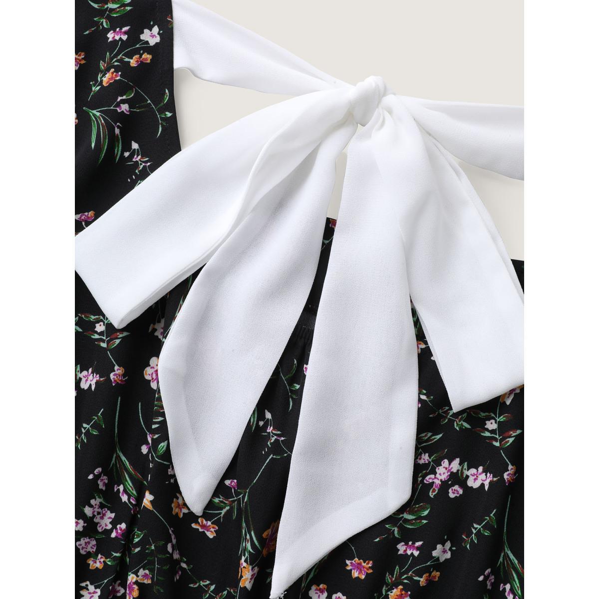 Plus Size Black Floral Print Bow Back Detail Blouse Women Short sleeve Square Neck Everyday-Elegant Blouses BloomChic 28/5X Product Image