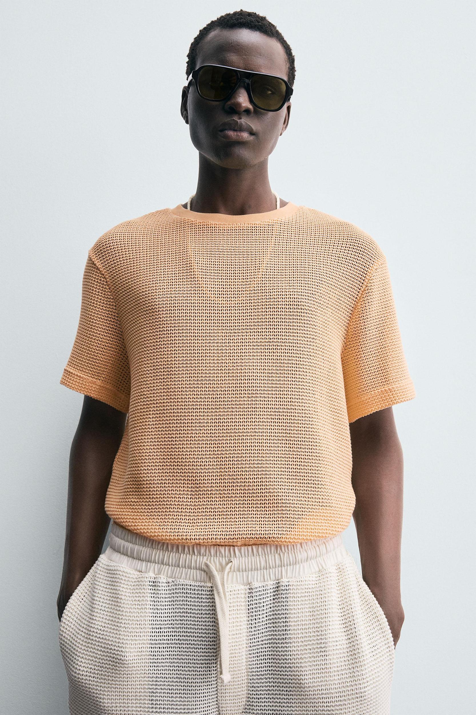 OPEN WEAVE T-SHIRT Product Image
