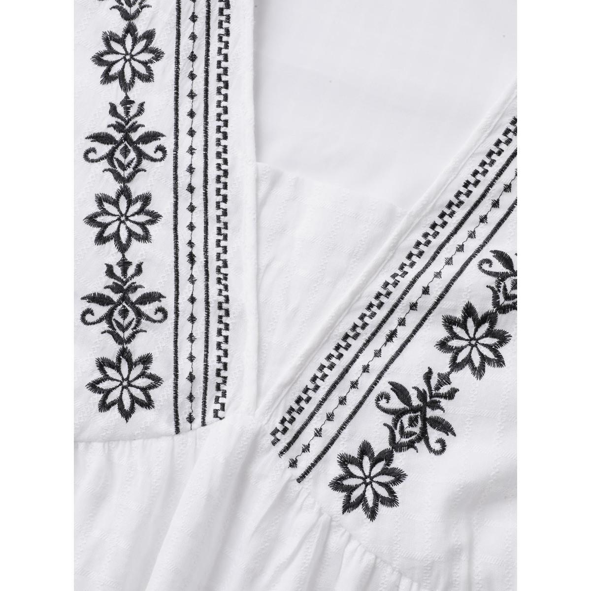 Plus Size Pure Cotton Jacquard Embroidered Tank Top Women WhiteSmoke Texture Square Neck Vacation Tank Tops Camis BloomChic 30/6X Product Image