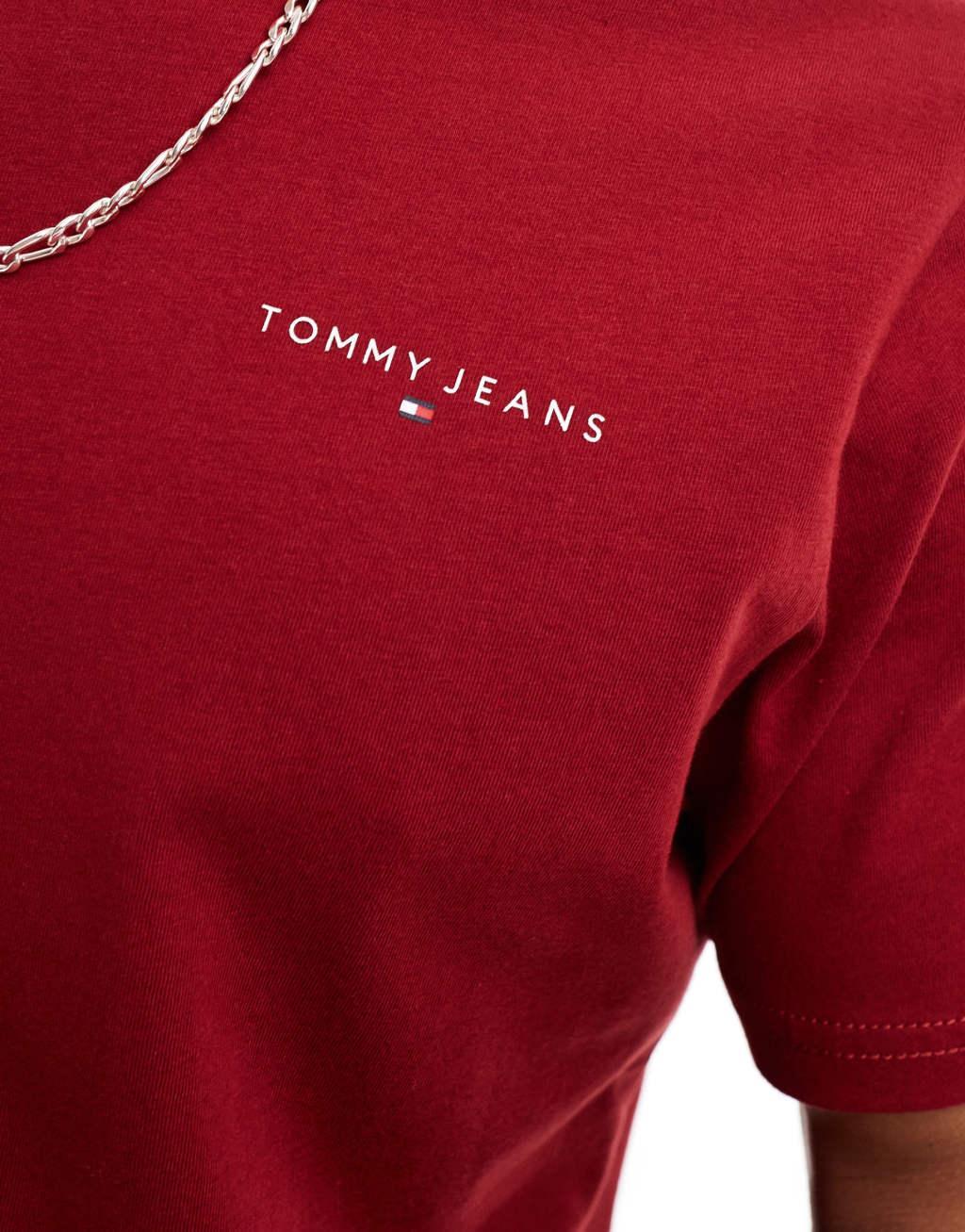 Tommy Jeans small chest logo t-shirt in burgundy Product Image