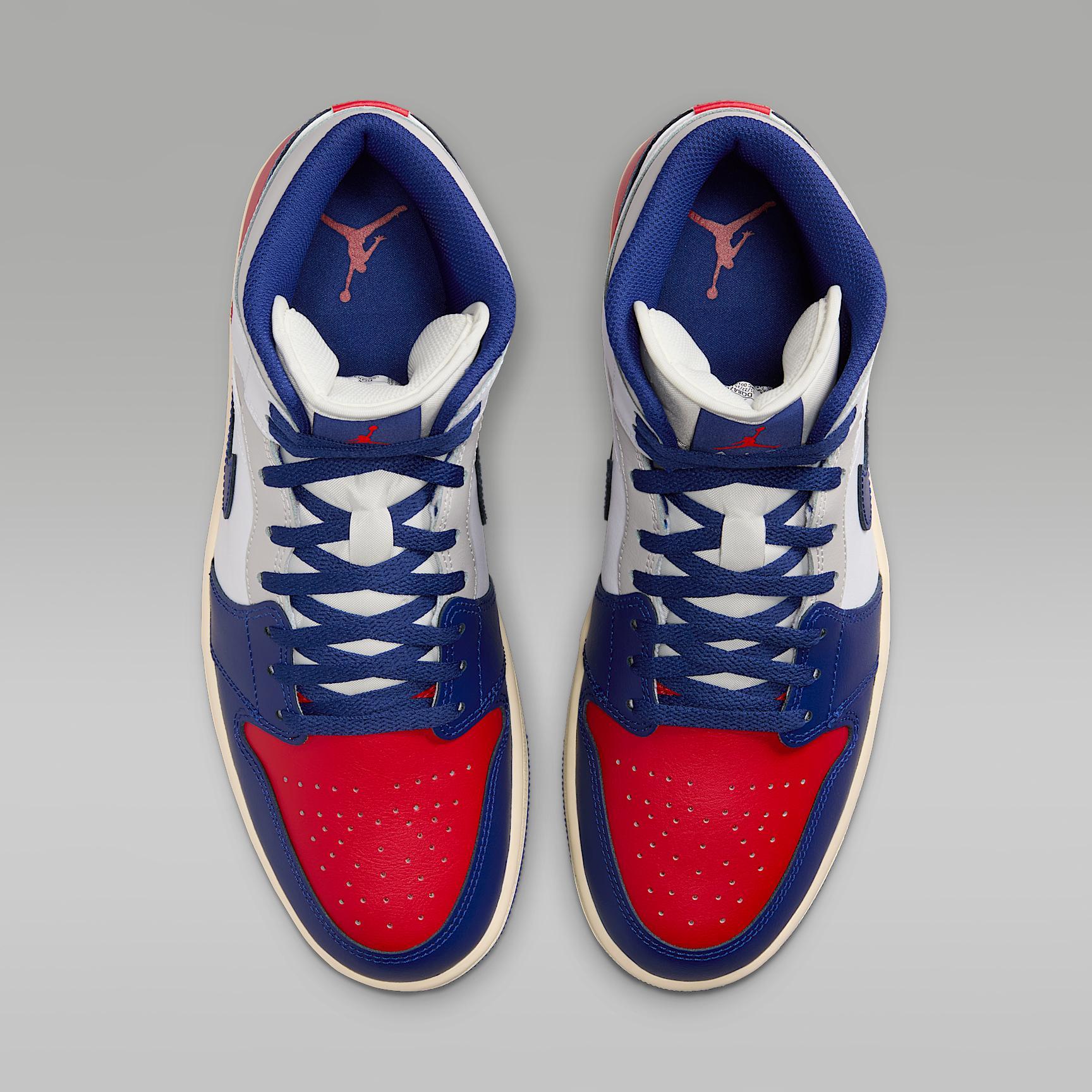 Air Jordan 1 Mid Men's Shoes Product Image