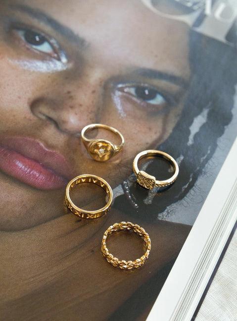 Love Parade Ring Set Gold Product Image