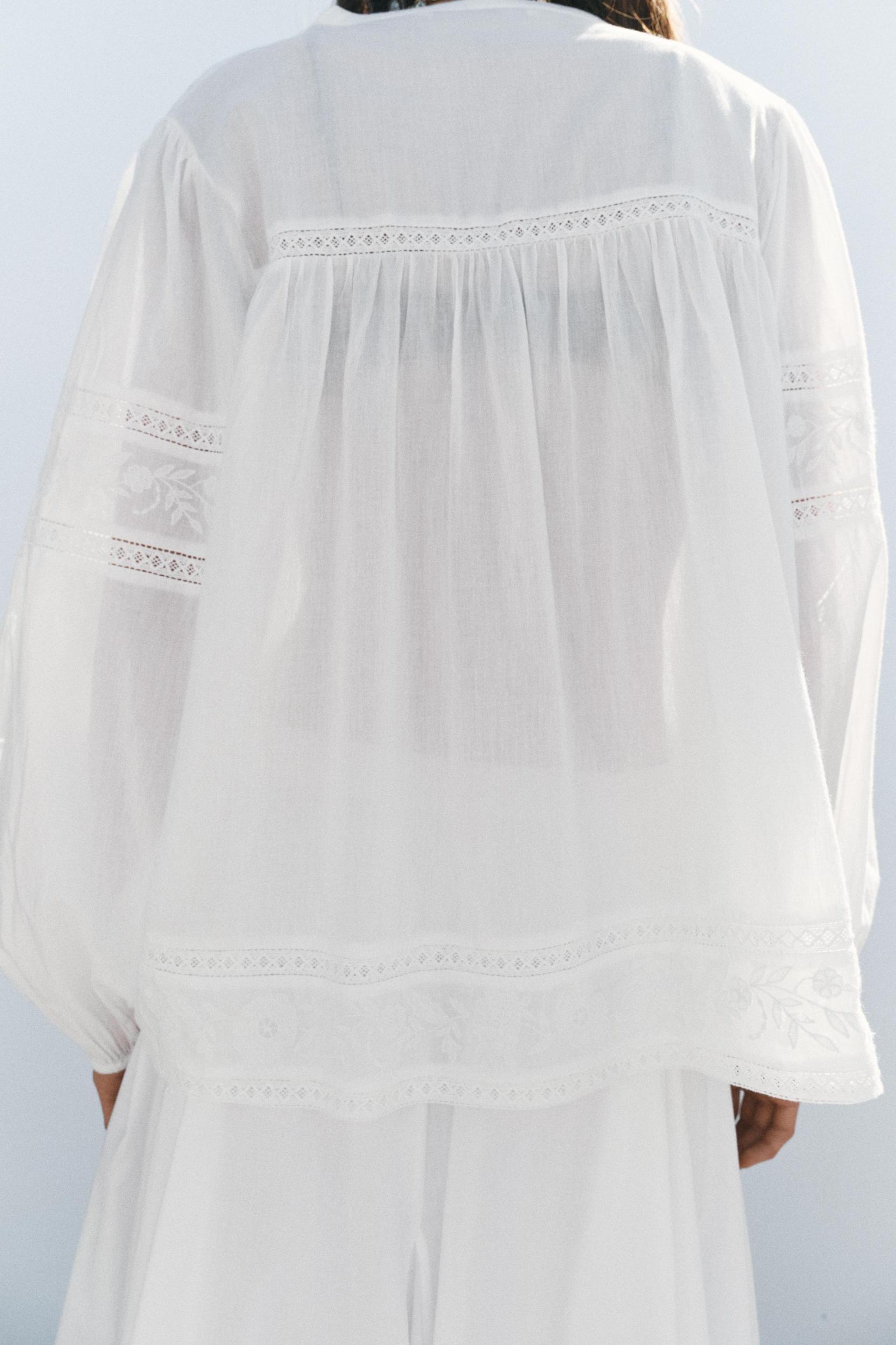 EMBROIDERED ROMANTIC BLOUSE ZW COLLECTION Product Image