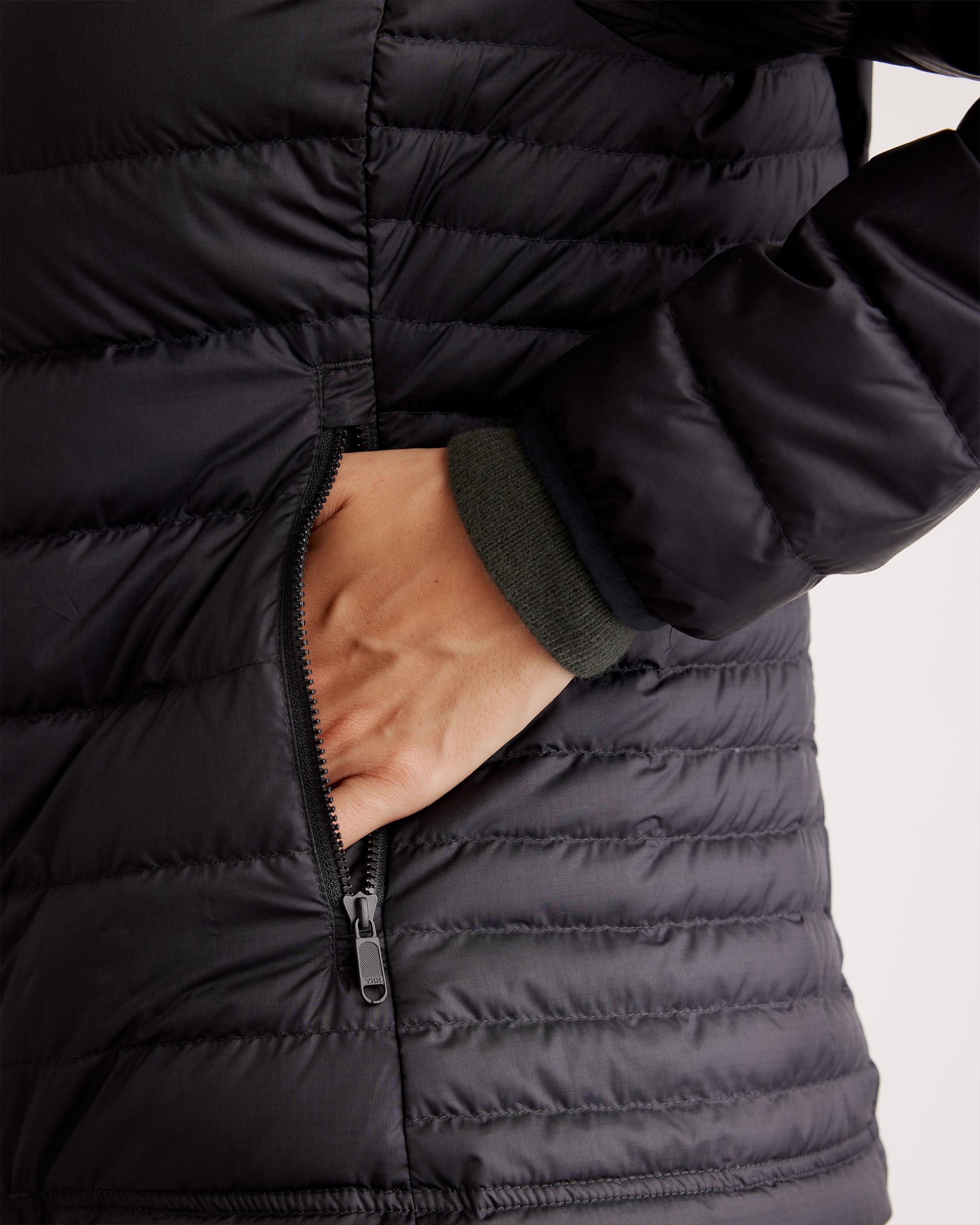 Quince | Women's Lightweight Down Packable Puffer Jacket Recycled Polyester Product Image