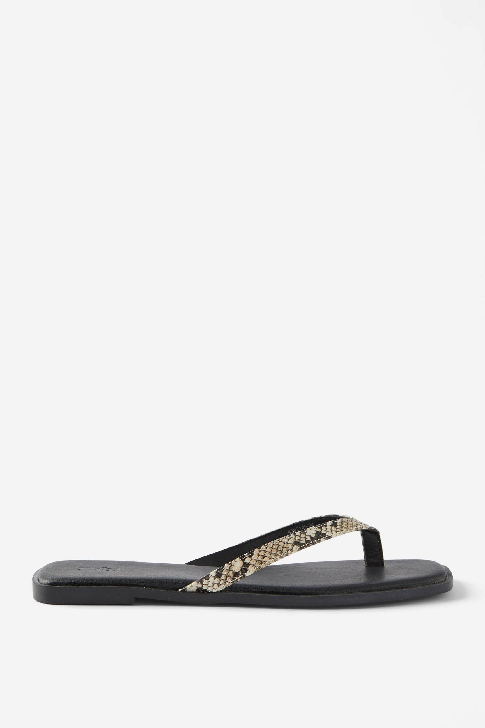 Byron Slide Product Image